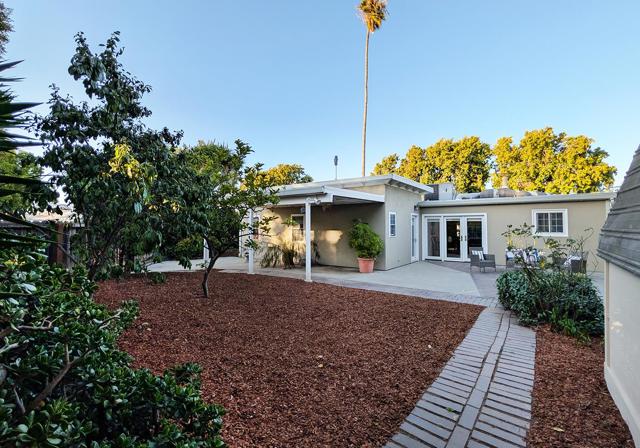 808 Patricia Avenue, San Mateo CA: https://media.crmls.org/mediaz/d5afd5a5-a81a-4ff4-ba30-464af38d53e9.jpg