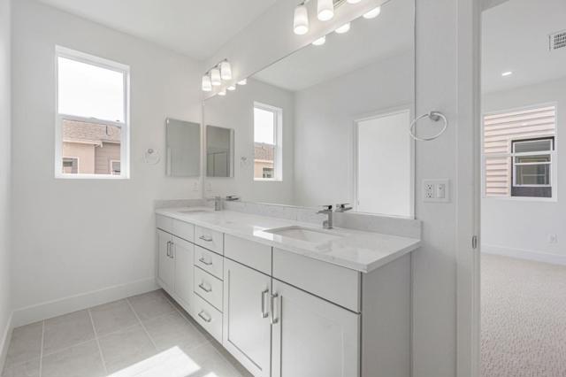 3201 Ivory Terrace, San Ramon CA: https://media.crmls.org/mediaz/d5afec27-1498-43d3-aa71-89b53934d4c7.jpg