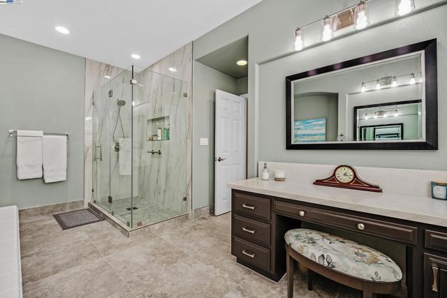 2130 Staghorn Way, Livermore CA: https://media.crmls.org/mediaz/d5b203aa-e085-481a-929e-40318bea4729.jpg