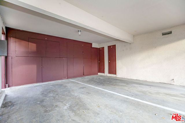 1102 W Calle Del Sol, Azusa CA: https://media.crmls.org/mediaz/d5b285b5-b4f7-4979-b111-325ef12cf299.jpg