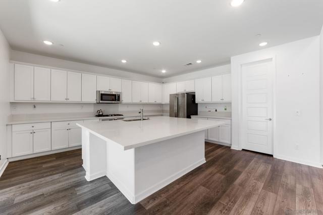 Image 8 of 36 For 31129 Quarter Horse Way