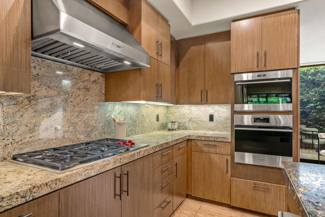 79200 Jack Rabbit Trail, La Quinta CA: https://media.crmls.org/mediaz/d5b2ebe8-9e6d-4684-afce-c8a110f1eb06.jpg