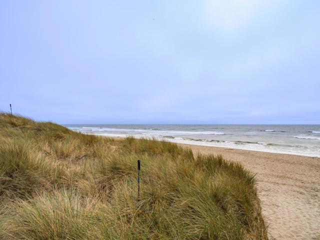 101 Shell Drive, La Selva Beach CA: https://media.crmls.org/mediaz/d5b35051-0b43-4432-82a3-cc5847d56bc1.jpg