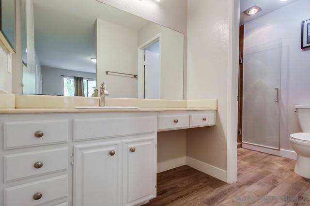 5025 Collwood Way, San Diego CA: https://media.crmls.org/mediaz/d5b3e331-4059-457e-afe3-d06f0fb95e21.jpg