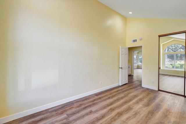 1103 Countrywood Ln, Vista CA: https://media.crmls.org/mediaz/d5b4b15b-98f5-4738-a14d-88d472cf5612.jpg