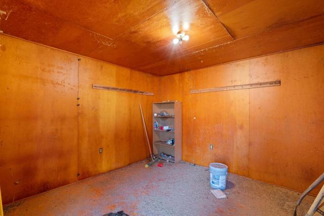 20101 Panoche Road, Paicines CA: https://media.crmls.org/mediaz/d5b4d410-192f-479a-8a25-9dca63ff8316.jpg