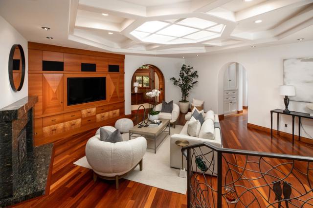 12950 Alta Tierra Road, Los Altos Hills CA: https://media.crmls.org/mediaz/d5b50ead-43d1-440e-b712-418d56eb3bac.jpg