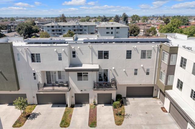 29255 Hub Court, Hayward CA: https://media.crmls.org/mediaz/d5b51f2b-f754-4a9c-881b-d63f60cde758.jpg