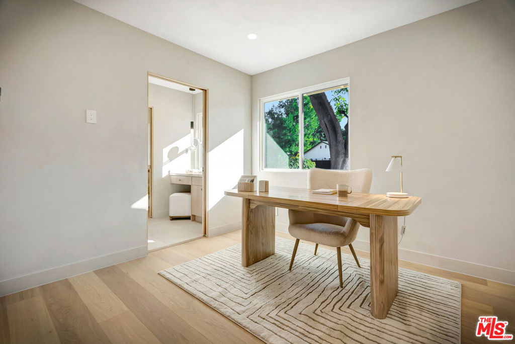 MLS #25625191 image #20