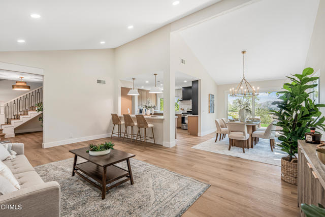 308 Calle Converse, Camarillo CA: https://media.crmls.org/mediaz/d5b627f7-56a1-43bb-b366-db7da86f65bb.jpg
