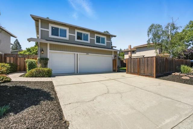 1010 Creekside Court, Morgan Hill CA: https://media.crmls.org/mediaz/d5b6b3a9-b6d8-4954-b15e-afc6b02d310e.jpg