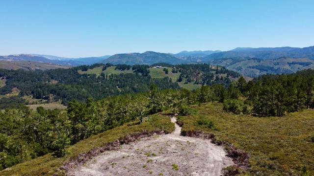 2 Monterra Ranch, Monterey CA: https://media.crmls.org/mediaz/d5b700ee-4742-4b36-b208-48644da05afe.jpg