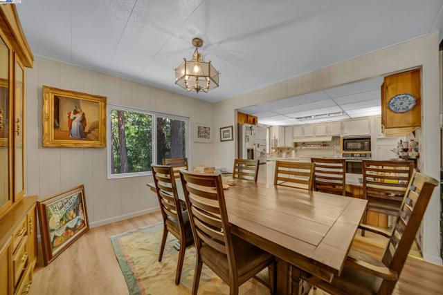 13567 Raccoon Mountain Rd, Grass Valley CA: https://media.crmls.org/mediaz/d5b78481-8870-400b-8d2d-ddf9d83418f5.jpg