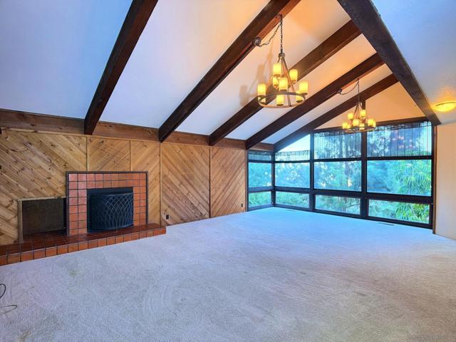 1077 VISTA MADERA LANE, El Cajon CA: https://media.crmls.org/mediaz/d5b7ab17-b1d5-49f1-bd29-1ae482d85301.jpg