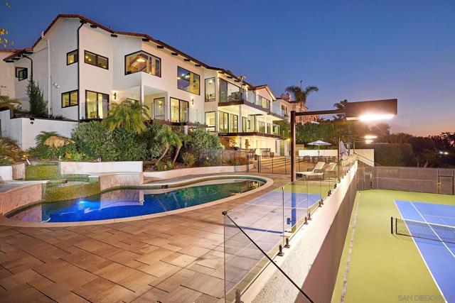 7117 Obelisco Cir, Carlsbad CA: https://media.crmls.org/mediaz/d5b7b31d-9927-49b0-b195-ccc2b2a313c1.jpg