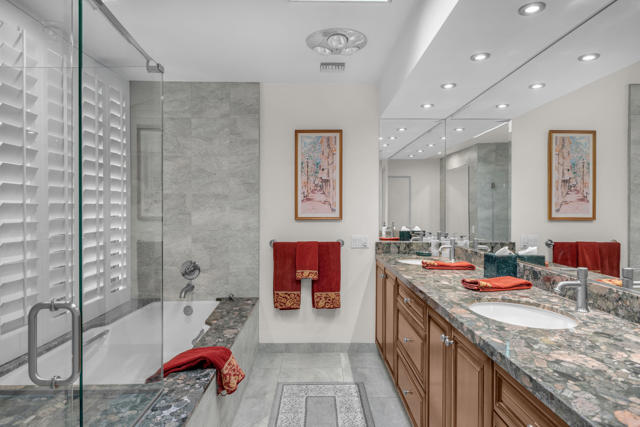 5 Stanford Drive, Rancho Mirage CA: https://media.crmls.org/mediaz/d5b7edf3-b067-43ff-9ea0-346de1748400.jpg