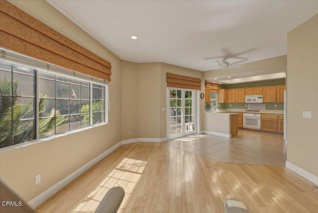 Detail Gallery Image 5 of 27 For 1048 Larry Ct, Newbury Park,  CA 91320 - 3 Beds | 2/1 Baths