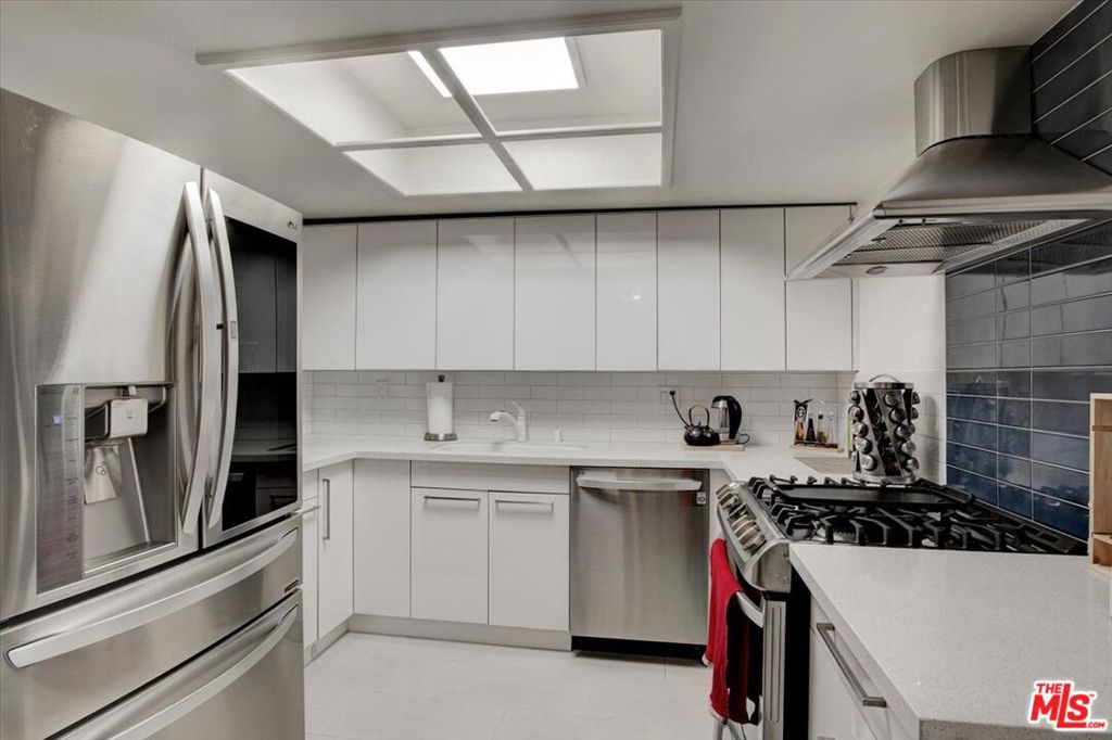 108 W Maple Street #27