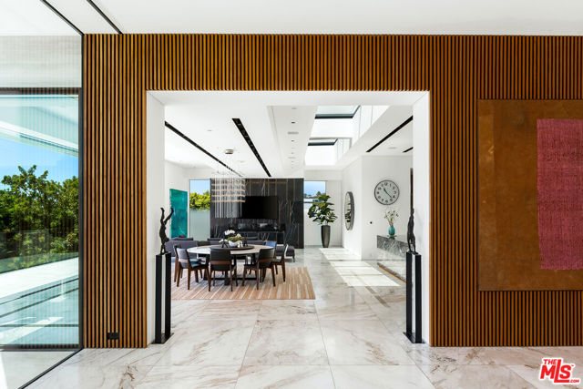 1108 Wallace, Beverly Hills CA: https://media.crmls.org/mediaz/d5bad7b0-ca4f-4ce5-8b11-fc1a1767ea2a.jpg