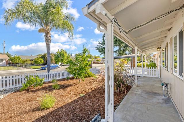 1718 Foxworthy Avenue, San Jose CA: https://media.crmls.org/mediaz/d5baeab7-3c60-4472-9de4-a668d3cb890e.jpg