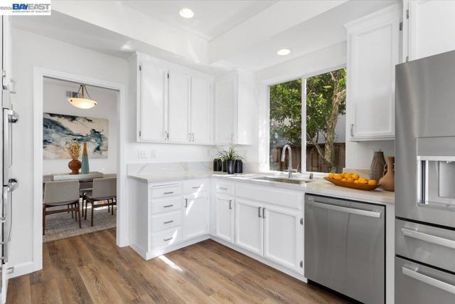 Image 17 of 60 For 7900 Pineville Cir