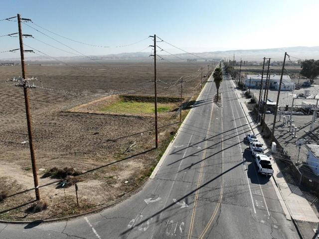 0 W Jayne Avenue, Coalinga CA: https://media.crmls.org/mediaz/d5bdc3dd-a3c7-48b6-b1b4-290b5e49d007.jpg