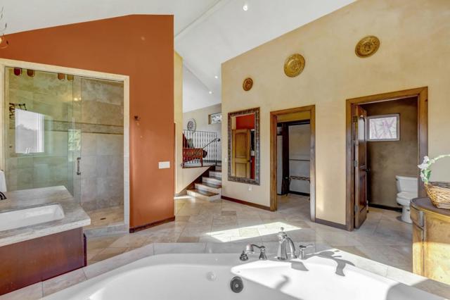 810 Altura Place, Del Rey Oaks CA: https://media.crmls.org/mediaz/d5bdcfd2-51cd-4503-b99b-f28beb13aaa5.jpg