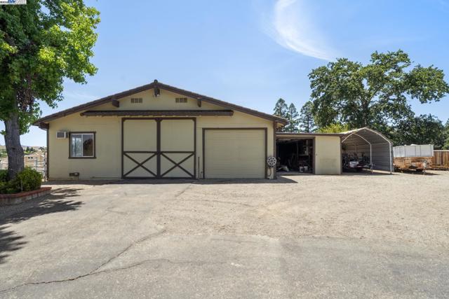 4558 Bernal Ave, Pleasanton CA: https://media.crmls.org/mediaz/d5bdfd3c-0074-4989-ba0e-c5c2dfc6dac5.jpg