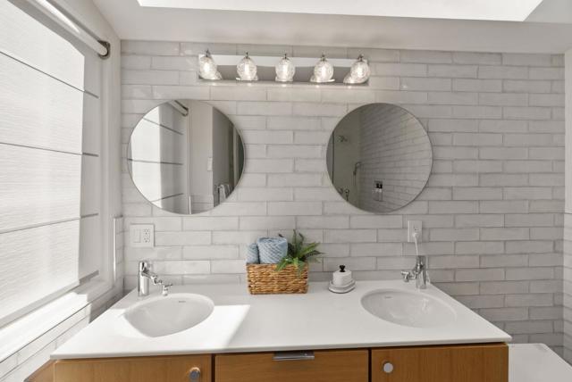 2853 Broderick Street, San Francisco CA: https://media.crmls.org/mediaz/d5be308e-1e75-42cf-95fe-0b6b833c98dd.jpg
