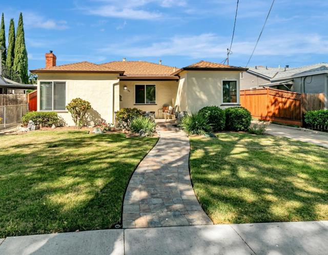 86 S Cragmont Avenue, San Jose CA: https://media.crmls.org/mediaz/d5be63cd-f73d-4ea1-a6c7-2cd0d1f4a2e6.jpg