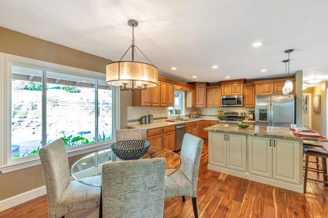 10260 Lucky Court, Gilroy CA: https://media.crmls.org/mediaz/d5c000cc-6ed7-4d97-818b-9676897fb51c.jpg