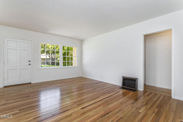 Detail Gallery Image 10 of 63 For 1445 Ontario Ave, Pasadena,  CA 91103 - 3 Beds | 2 Baths