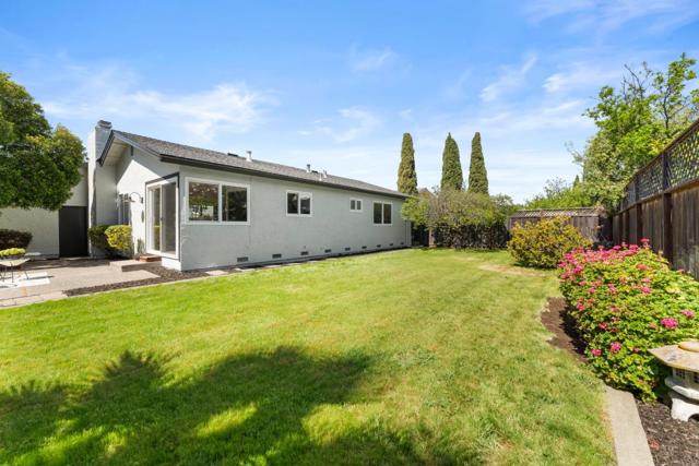 631 Spar Drive, Redwood City CA: https://media.crmls.org/mediaz/d5c10b05-829a-41a4-b1d0-e23247433aa3.jpg