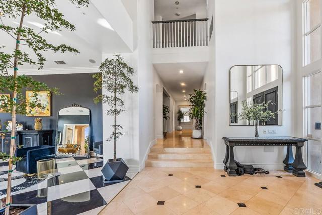 7345 Vista Rancho Ct, Rancho Santa Fe CA: https://media.crmls.org/mediaz/d5c1b49a-e3ee-4557-b4ce-58dd5c03a443.jpg