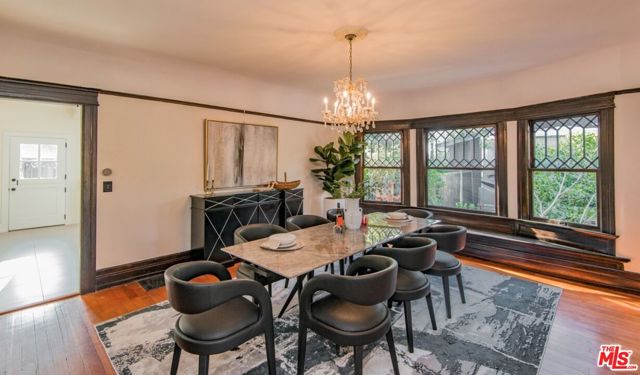 2057 S Oxford Avenue, Los Angeles CA: https://media.crmls.org/mediaz/d5c1e645-c7c5-498b-8813-fc30c915fb88.jpg