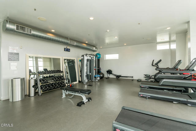 510 S Hewitt Street, Los Angeles CA: https://media.crmls.org/mediaz/d5c2387a-ab67-4069-ad48-5bf73f18ecfd.jpg