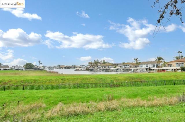 1771 Wilde Dr, Discovery Bay CA: https://media.crmls.org/mediaz/d5c2ca2d-12a9-4fe7-9023-7558eaa1c831.jpg