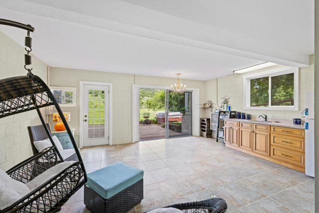 17480 Hoot Owl Way, Morgan Hill CA: https://media.crmls.org/mediaz/d5c2e3b2-91ae-4cf1-900d-48215c4afc4c.jpg