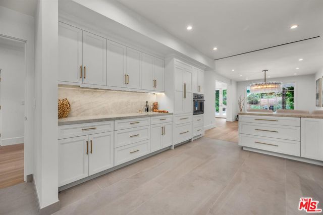 Drew Fenton | 2205 Canyonback Road Los Angeles CA | MLS: 7423951