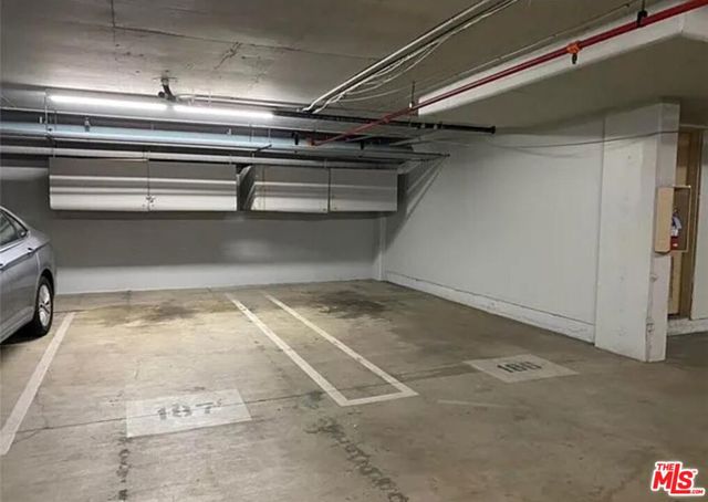 880 W 1st Street, Los Angeles CA: https://media.crmls.org/mediaz/d5c3a4ae-15e6-4ca8-830a-ca0750323ad7.jpg