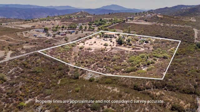 25082 Four Corners Road, Ramona CA: https://media.crmls.org/mediaz/d5c40b40-8214-47dc-a146-bcb3067c6e28.jpg