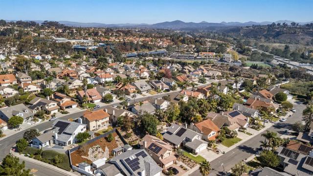 3970 Santa Nella Pl, San Diego CA: https://media.crmls.org/mediaz/d5c44a69-411b-4e53-b047-d31c49dae382.jpg