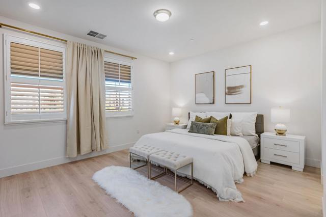 1040 Darwin Terrace, Sunnyvale CA: https://media.crmls.org/mediaz/d5c6a1ec-ac72-41d2-befa-faad42c9924d.jpg
