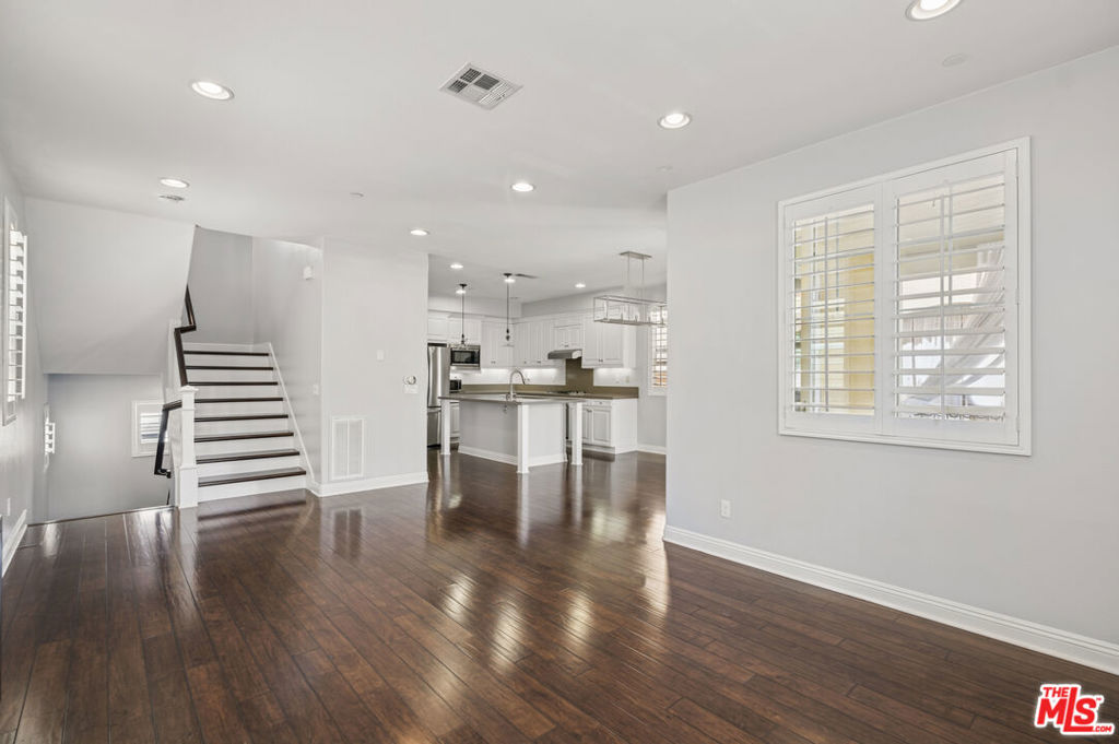 D5c7096a 33bc 47eb Bf2f A81ac7401166