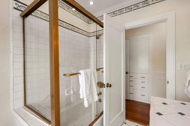 526 W Poplar Avenue, San Mateo CA: https://media.crmls.org/mediaz/d5c72460-7f7e-45b0-86fd-4d69e97f467e.jpg