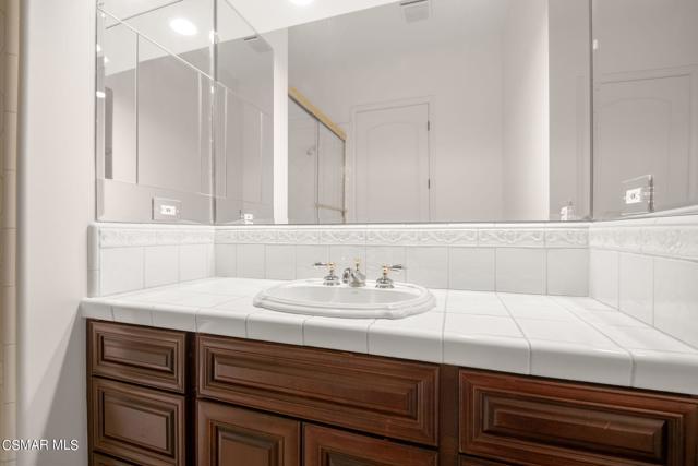 13550 Andalusia Drive, Santa Rosa CA: https://media.crmls.org/mediaz/d5c7723c-4266-4933-8307-d05505ee6ebe.jpg
