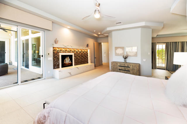 12 Varsity Circle, Rancho Mirage CA: https://media.crmls.org/mediaz/d5c8f319-9091-4966-a9d2-c5322975c14a.jpg