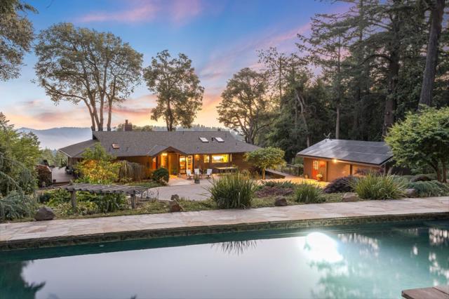 170 Fox Run, Los Gatos CA: https://media.crmls.org/mediaz/d5c992eb-74a8-443d-b7f1-d551777dda59.jpg