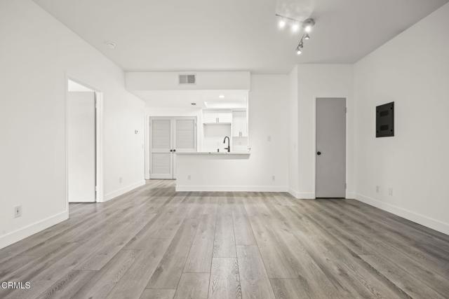 Detail Gallery Image 8 of 27 For 2065 Blackberry Cir, Oxnard,  CA 93036 - 1 Beds | 1 Baths