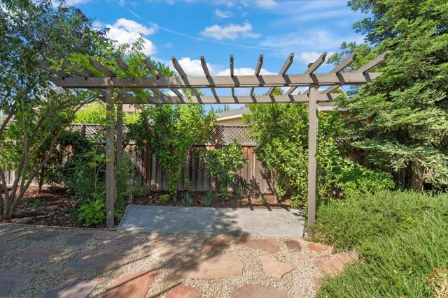 17370 Cesena Court, Morgan Hill CA: https://media.crmls.org/mediaz/d5caac04-33ad-4900-a55c-907fa2b40bc4.jpg